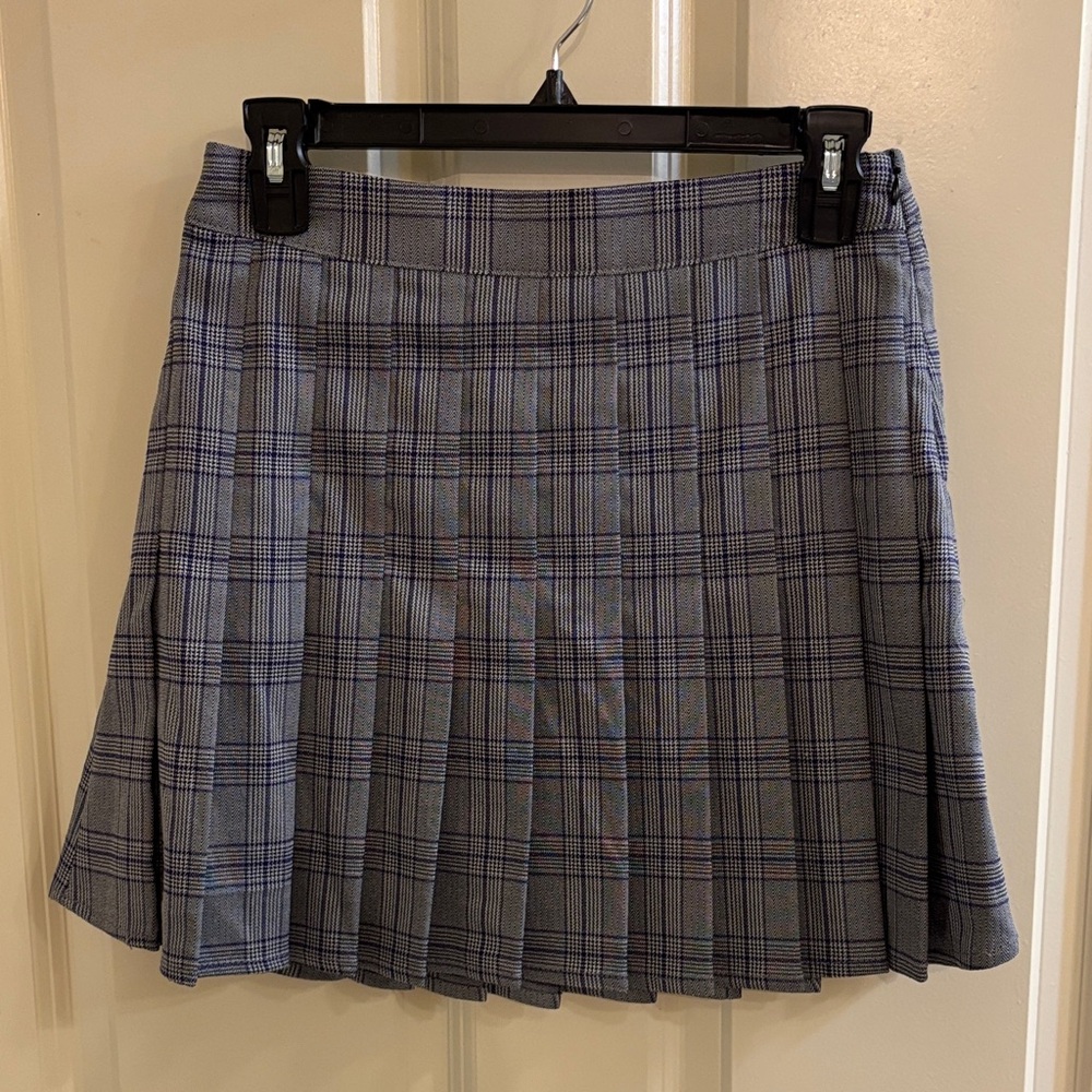 Arizona Jean Company Gray Plaid Skirt